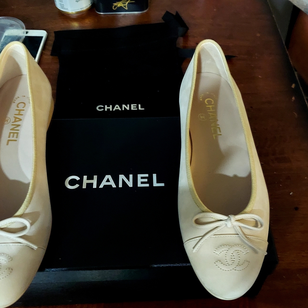 Chanel Cream Flats with Quilted Design